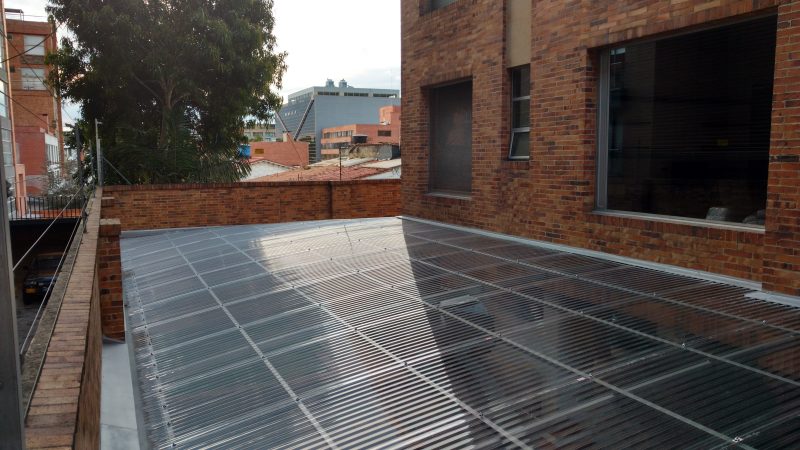 PARQUEADERO EDIF. CALLE 96 - TEJA TRASLUCIDA EN POLICARBONATO