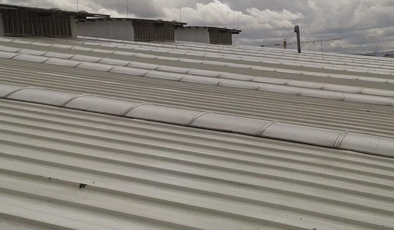 FABRICA COLCHONES SPRING - TEJA METALICA S.S. - FRANJAS DE ILUMINACIÓN