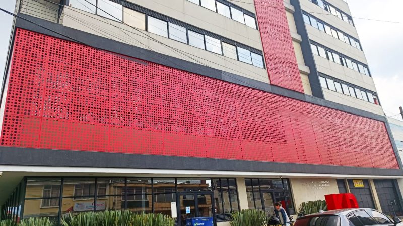 ED. DAVID-FACHADA METÁLICA CR PERFORADO