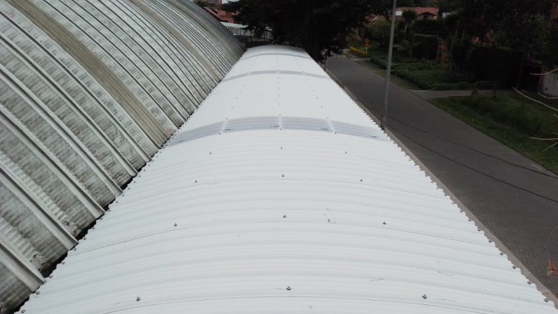 COLEGIO HISPANOAMERICANO - TEJA UPVC