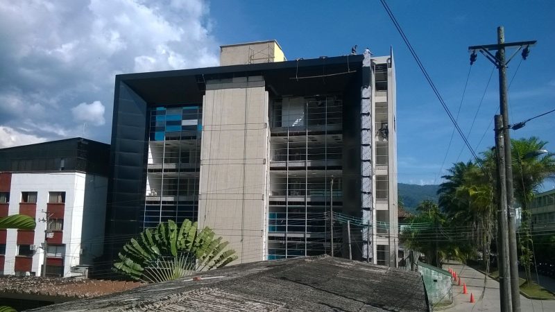 GOBERNACIÓN PUTUMAYO-FACHADA ALUCOBOND NEGRO